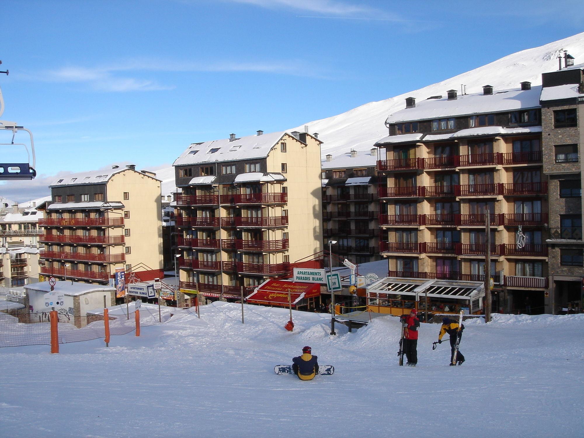 Apartamentos Paradis Blanc 3000 Pas De La Casa Exteriör bild